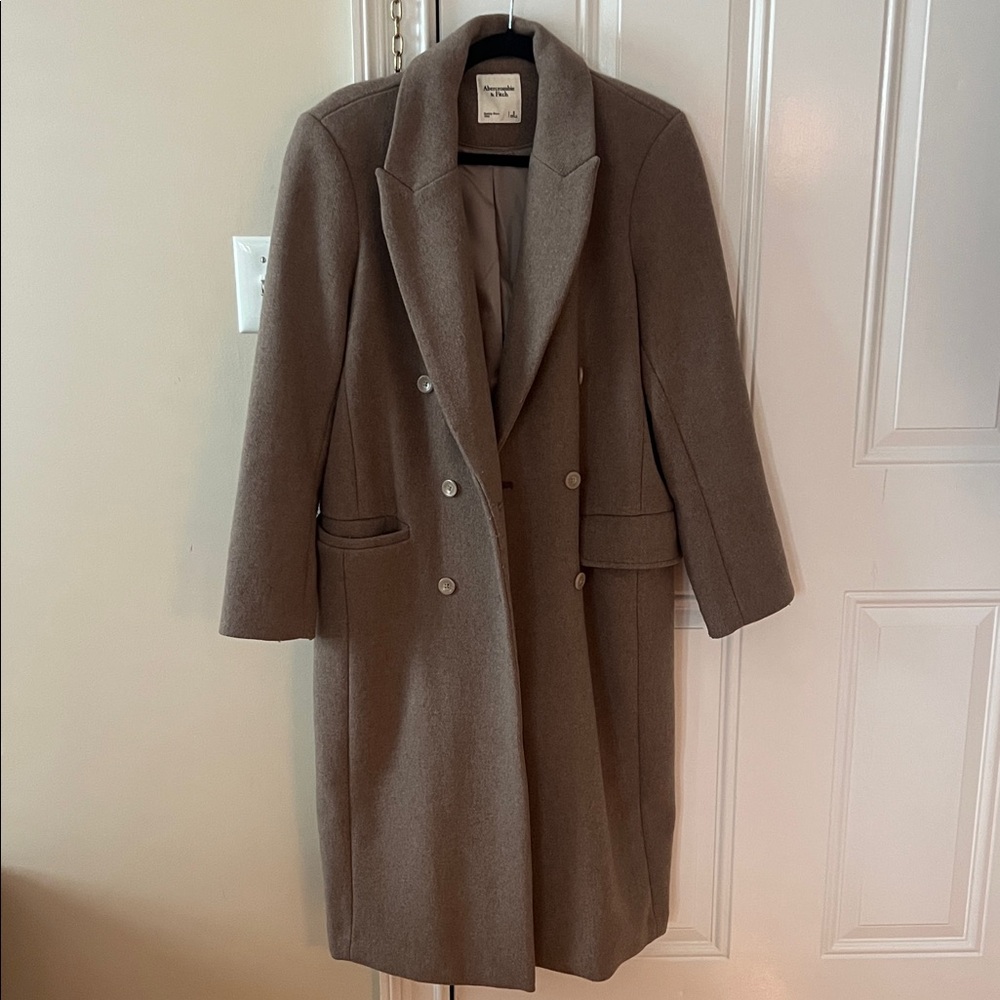 Abercrombie & Fitch Tan Coat